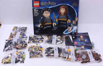 Lot 1562 - Lego Wizarding World No. 76393 Harry Potter...
