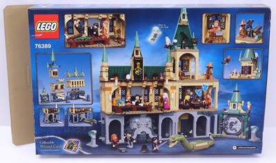 Lot 1563 - Lego Wizarding World No. 76389 Harry Potter...