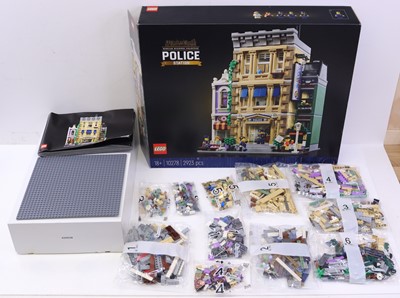 Lot 1564 - Lego Modular Buildings Collection No. 10278...