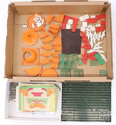 Lot 1748 - Bayko pre-war (1938-1941) special set No.21,...