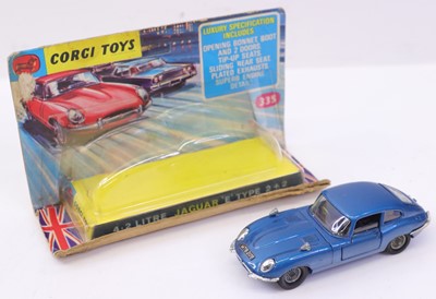Lot 1237 - Corgi Toys No. 335 4.2L Jaguar E-type 2+2,...