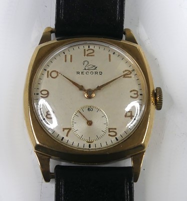 Lot 2594 - A gent's Record vintage 9ct gold cased...