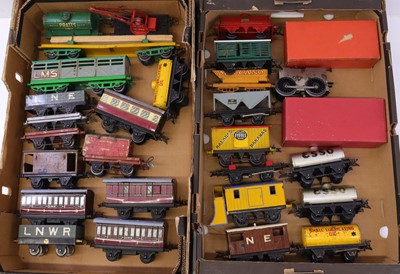 Lot 202 - Two trays containing Hornby 0 gauge wagons to...
