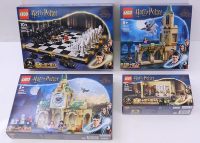 Lot 1619 - Lego Wizarding World Harry Potter group of...