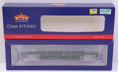 Lot 508 - Bachmann 00 Gauge Class 419/MLV Motor Luggage...