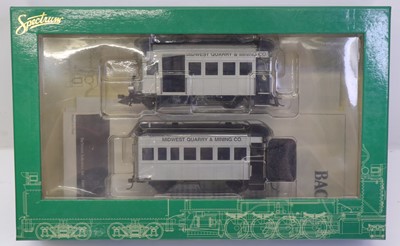Lot 377 - Bachmann Spectrum On30 Railbus and trailer...