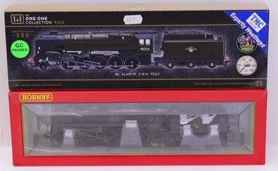 Lot 526 - Hornby 00 Gauge One:One Collection Limited...