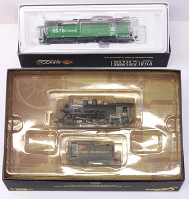 Lot 834 - Two HO gauge locos to include a Broadway...