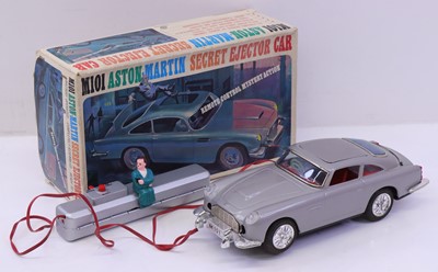 Lot 1784 - James Bond 007, United M101 Aston Martin...