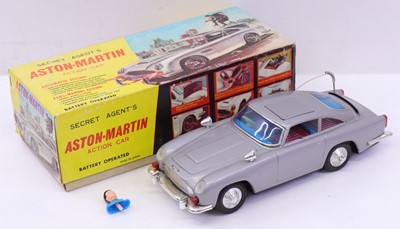 Lot 1786 - After Gilbert/ASC of Japan "James Bond 007"...