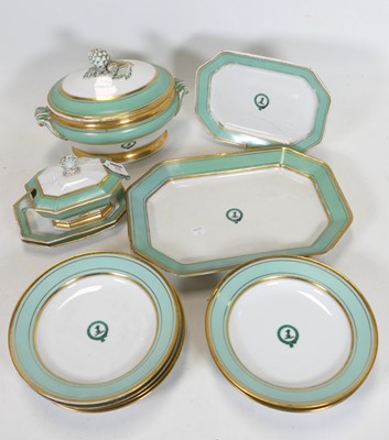 Lot 121 - A 19th century French porcelain part dinner...