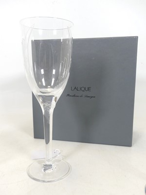 Lot 158 - A Lalique 'Angel' champagne flute, etched mark...