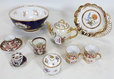 Lot 183 - A collection of ceramics, to include a Spode...