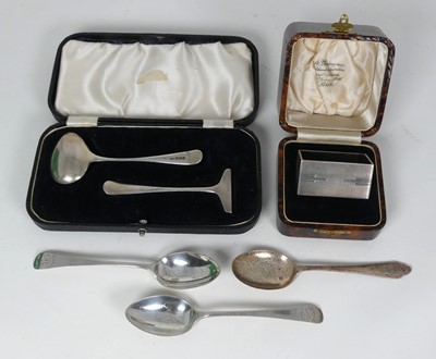 Lot 331 - An Art Deco style silver napkin ring, of...