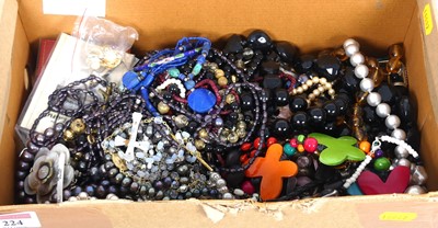 Lot 224 - A collection of assorted modern costume...