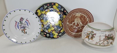 Lot 489 - A collection of European ceramics, to include...