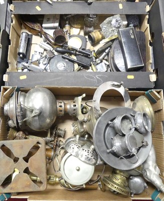 Lot 492 - A collection of metalware to include an early...