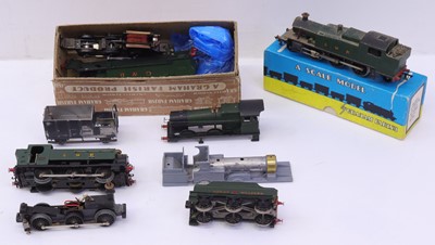 Lot 767 - Various 00 gauge Graham Farish and part-built...