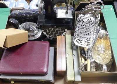 Lot 495 - A collection of silver plated wares to include...