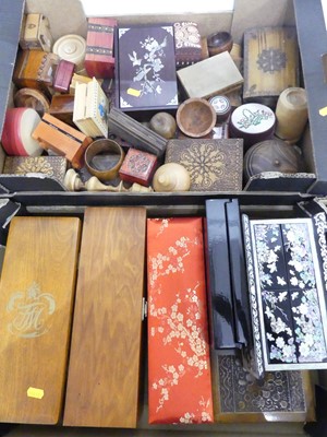 Lot 531 - A collection of jewellery boxes, to include...