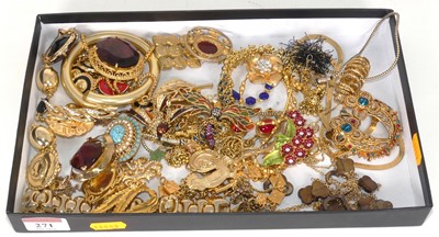 Lot 271 - A collection of assorted gilt metal costume...