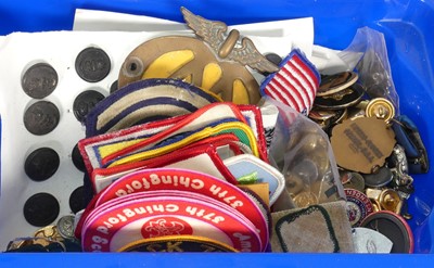 Lot 286 - A collection of miscellaneous items to include...