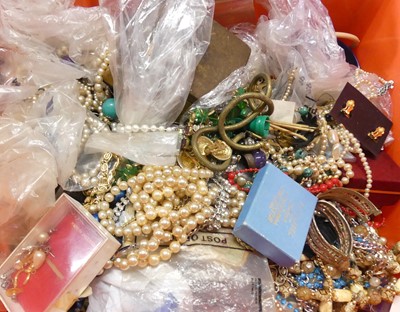 Lot 446 - A large collection of mainly modern costume...