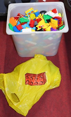 Lot 571 - Small collection of Playmobil large bricks