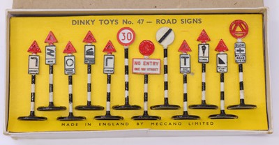 Lot 1054 - Dinky Toys, No.47 Road Signs Set 1, housed in...