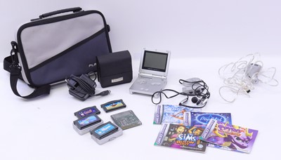 Lot 1833 - Nintendo Game Boy Advance SP loose...