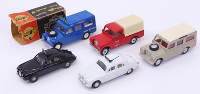 Lot 1465 - Collection of 5 various repainted Triang Spot...