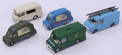 Lot 1469 - Collection of 5 repainted Triang Spot On...