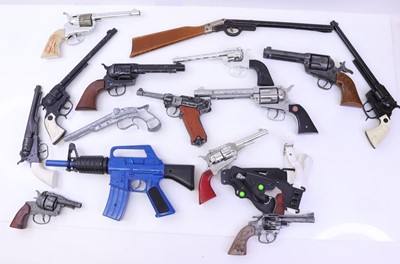 Lot 1768 - Tray of various childrens cap guns, some with...