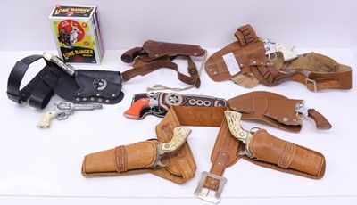 Lot 1760 - 2 boxes of mixed childrens cap guns and hand...
